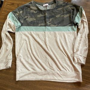 Pink lily size medium long sleeve camo